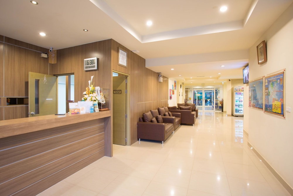Tharakiree Place Hotel 11/45