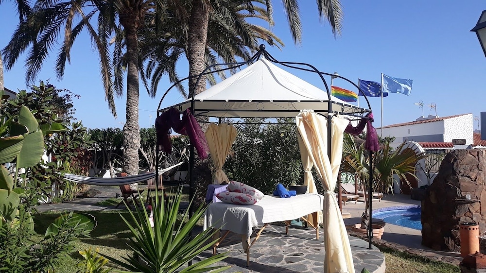 Birdcage Gay Resort - Adult Only 35/50