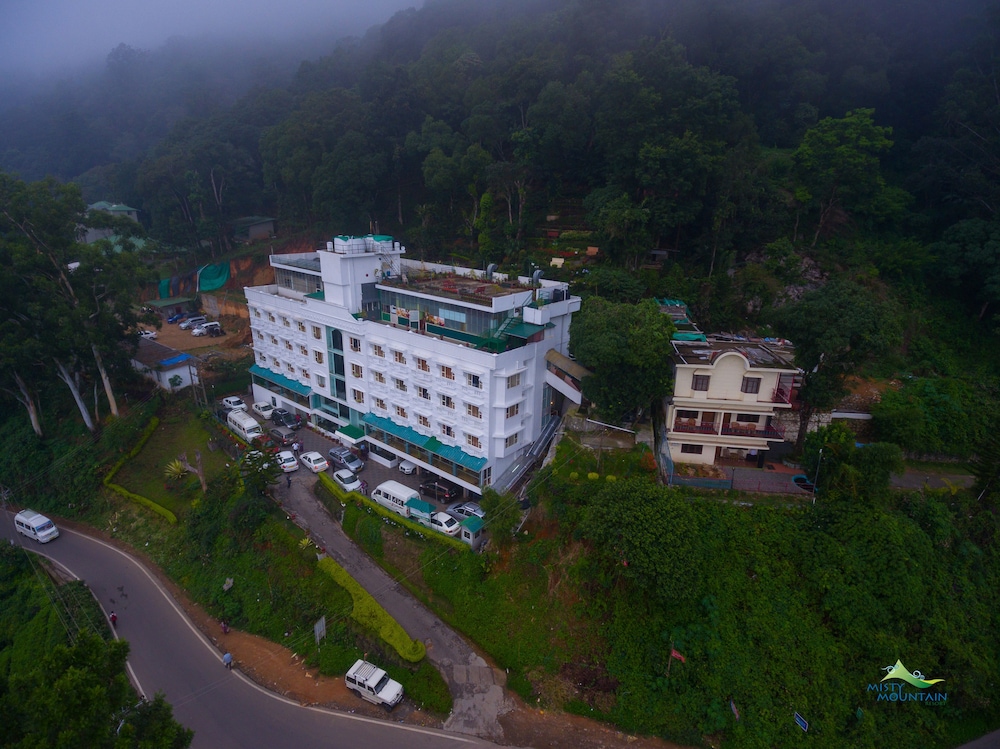MISTY MOUNTAIN RESORT 2/64