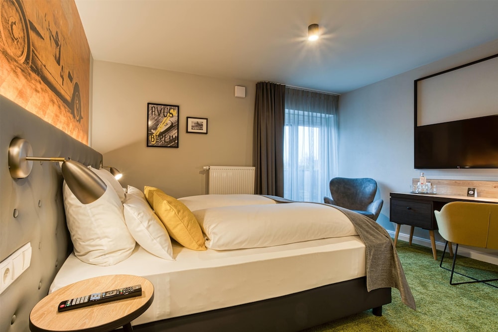 Vienna House Easy by Wyndham Ingolstadt 24/64