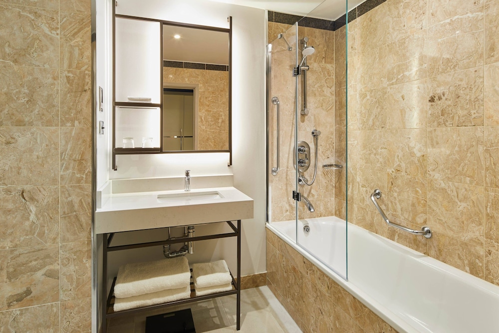 Marriott London Hotel Grosvenor Square 10/61