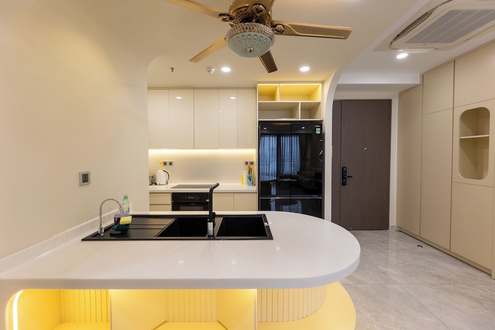 Midtown Premium Apartments 29/40