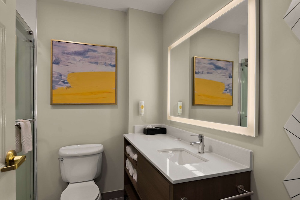 جناح بسرير كينج، Comfort Inn & Suites Ashland - Richmond North 4/4