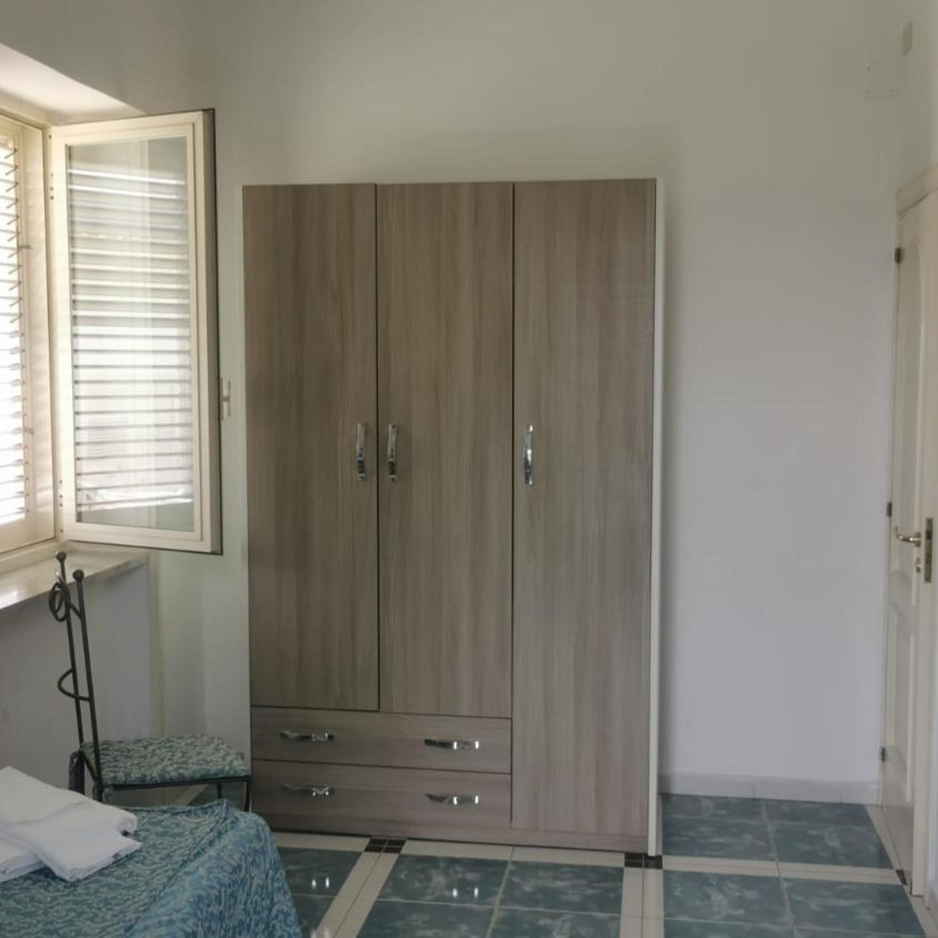 غرفة ثلاثية بإطلالة على الحديقة، HOTEL CELESTE 2/3