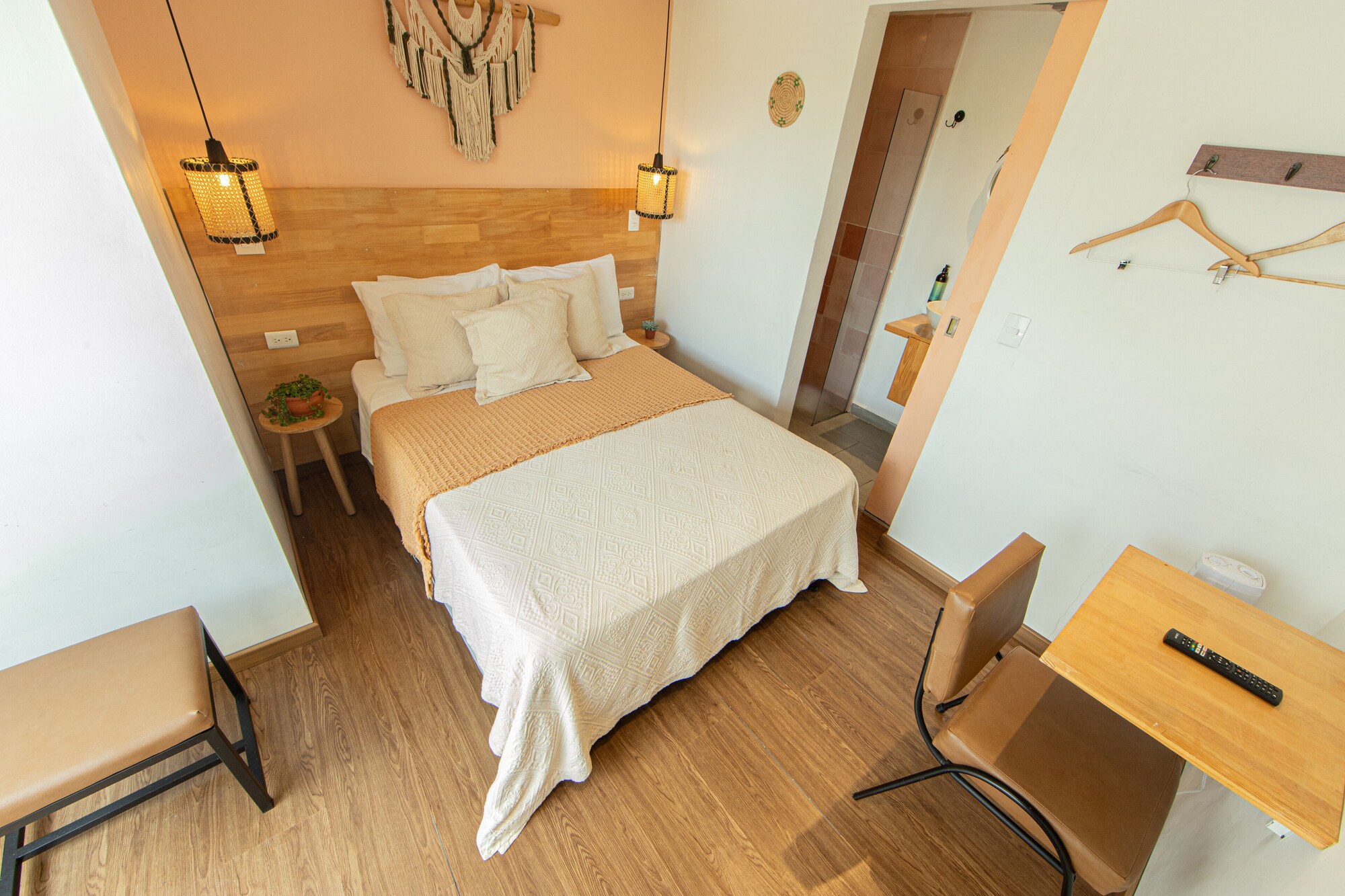 EXECUTIVE, DOUBLE BED, BALCONY