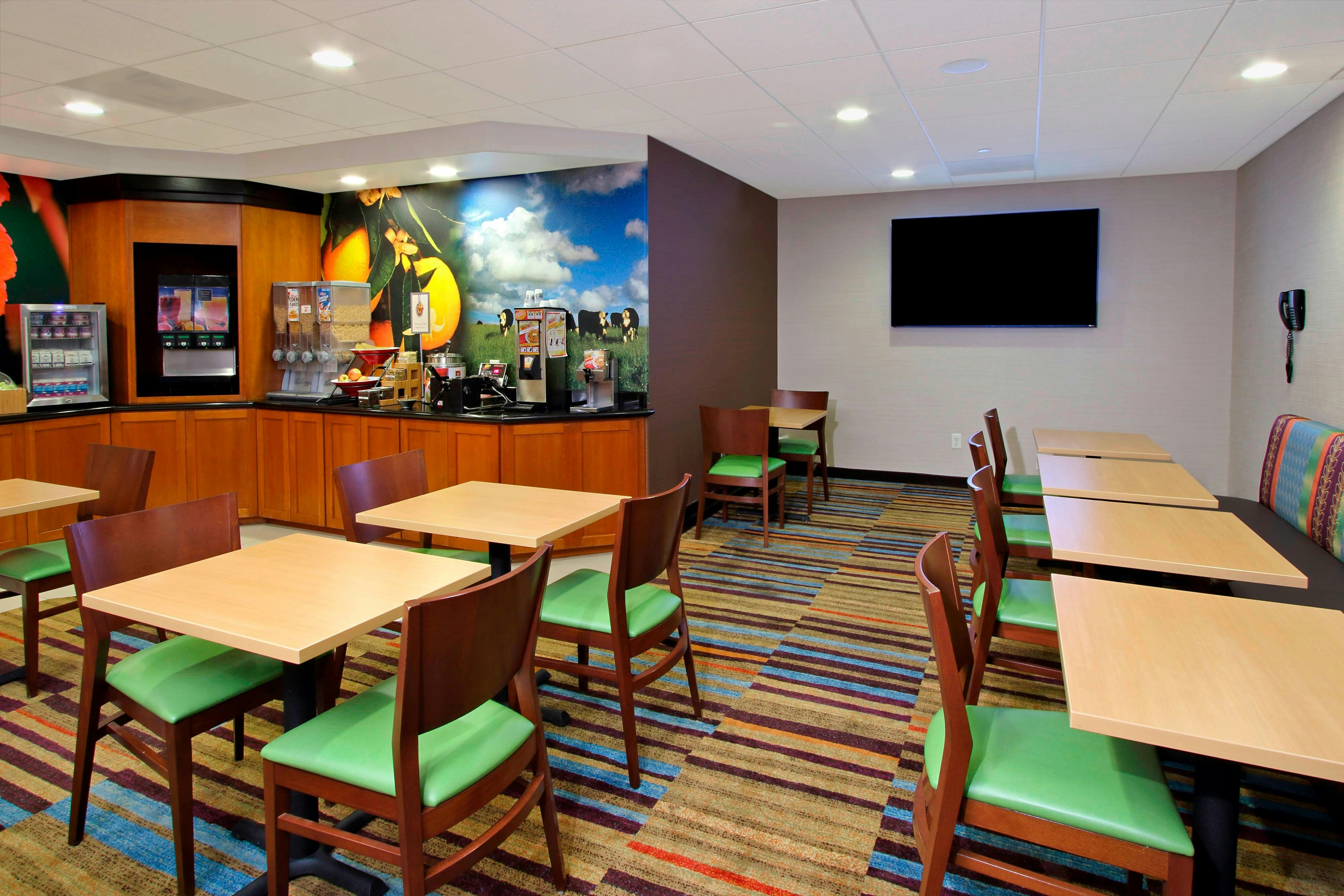 Fairfield Inn And Suites By Marriott Fairfield Napa Valley 7/9
