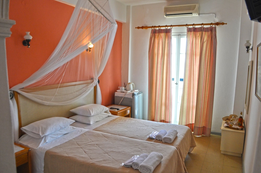 Eros Hotel 34/78
