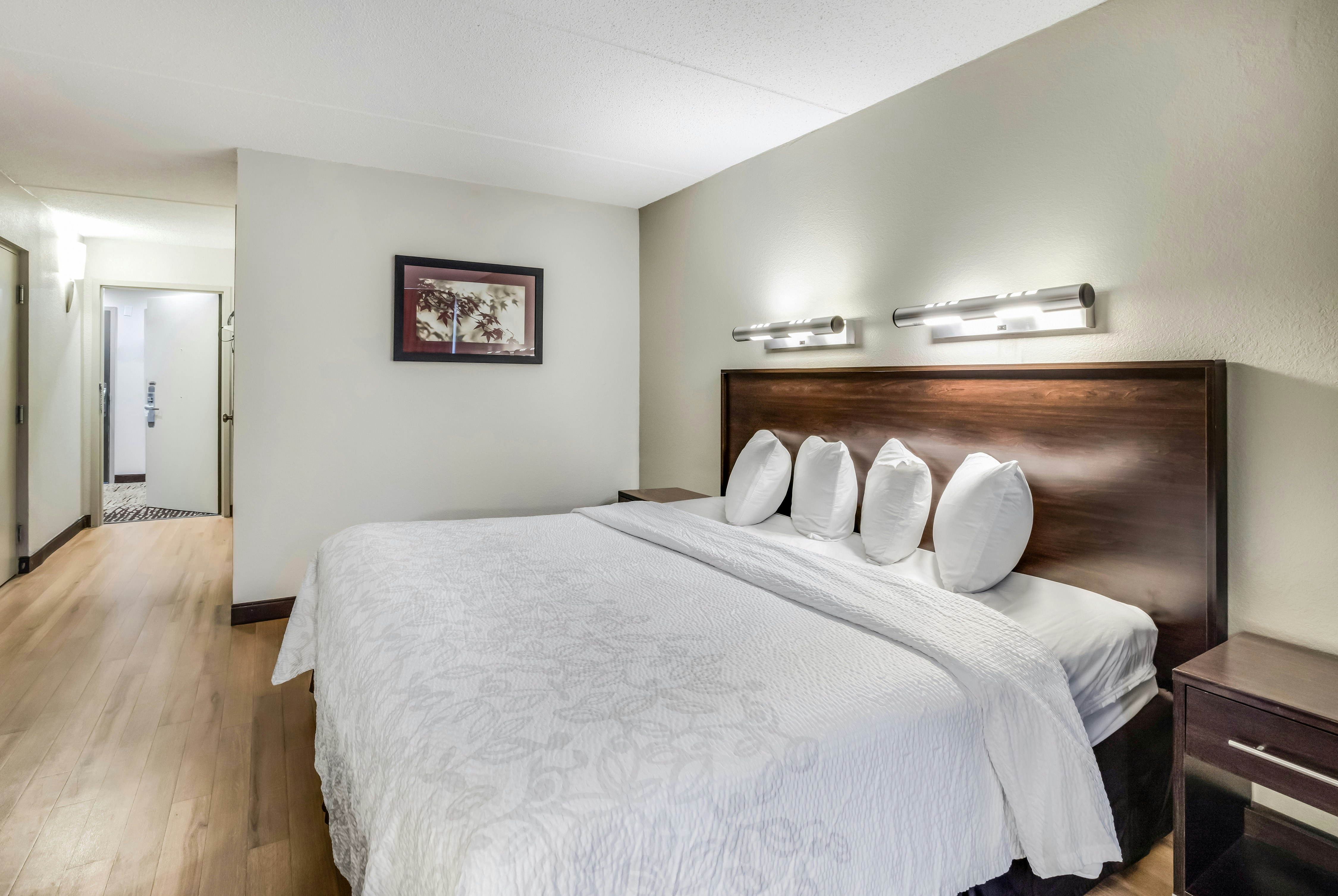 Superior, King Bed, Accessible