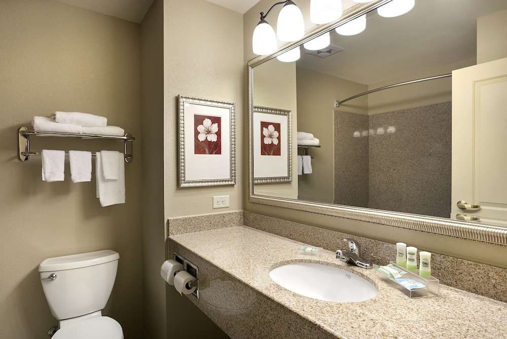 Comfort Inn & Suites Concord (Kannapolis) 13/51