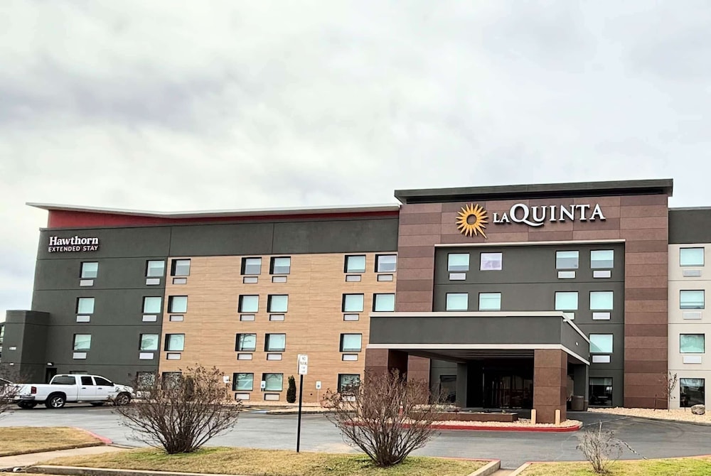 Hawthorn Extended Stay by Wyndham Springdale 2/34