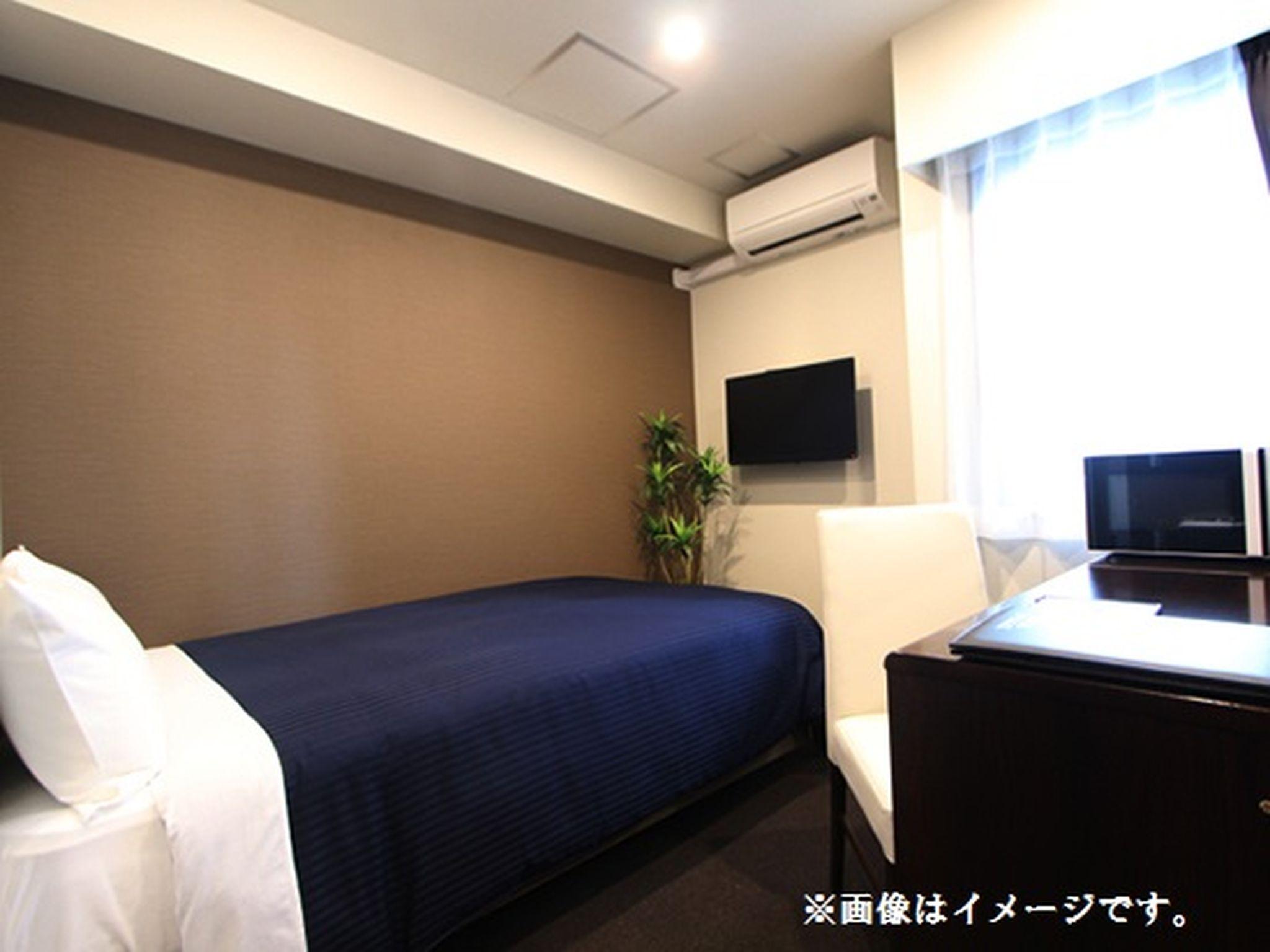 Semi Room, Semi Double Bed