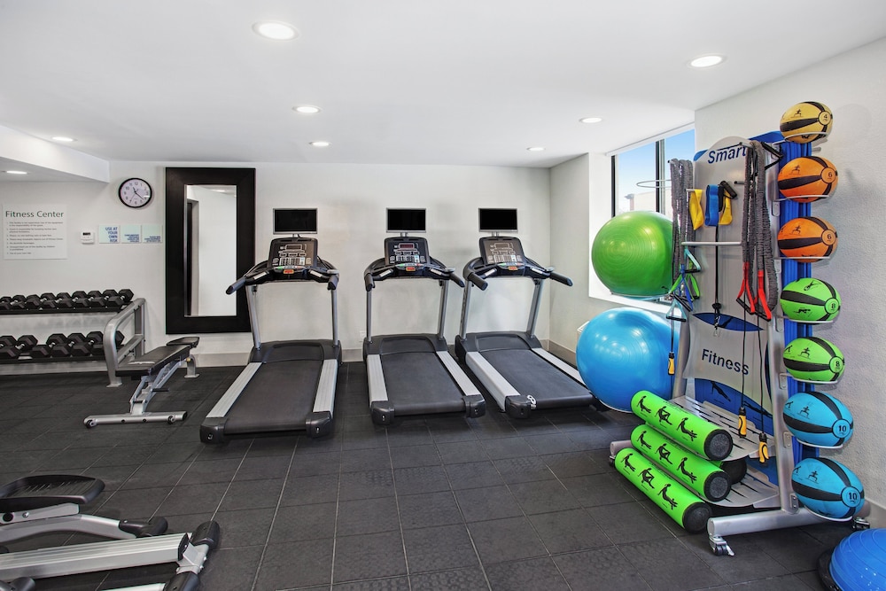 Holiday Inn Express Exton - Great Valley 48/72