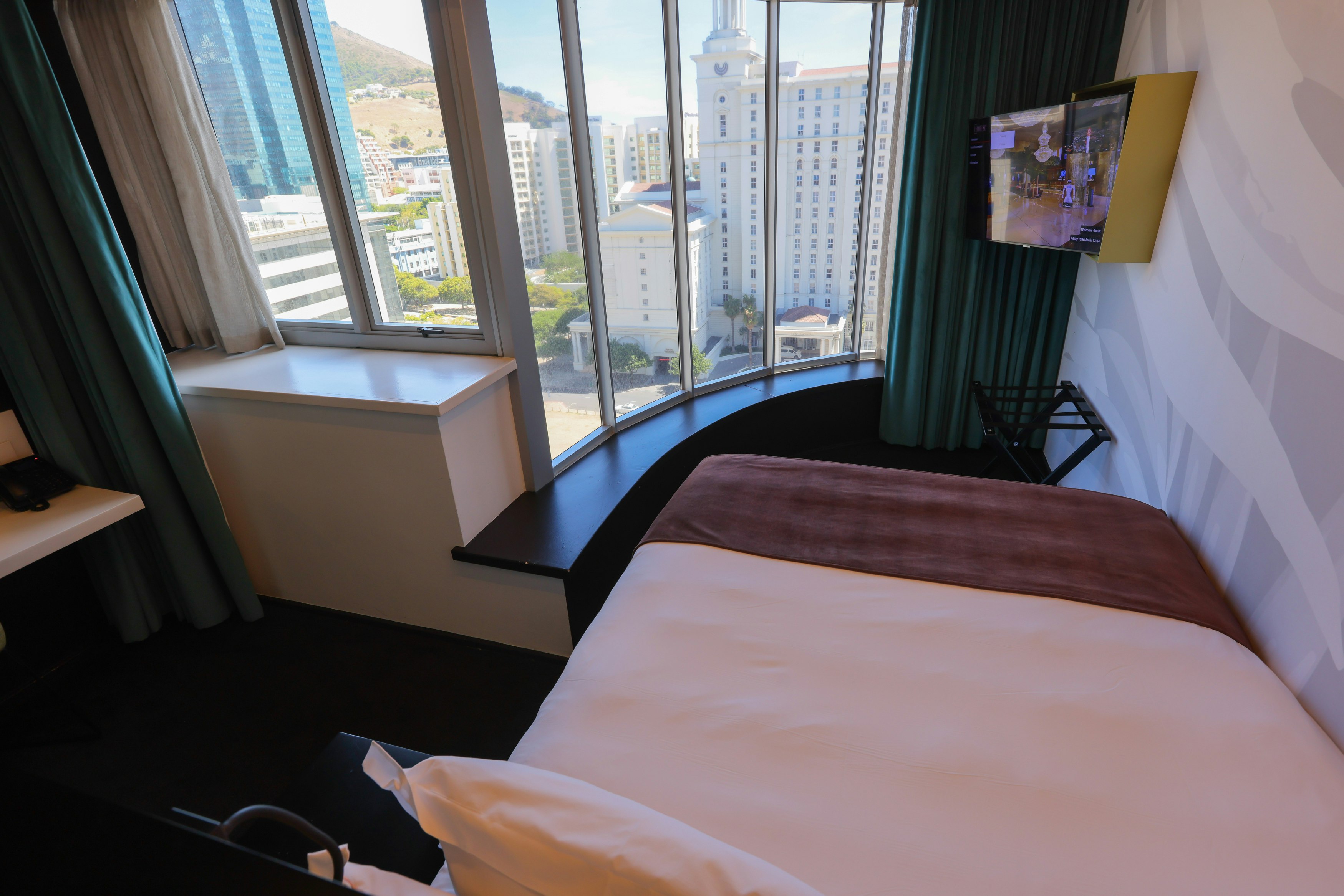 Hotel Sky Cape Town 27/50