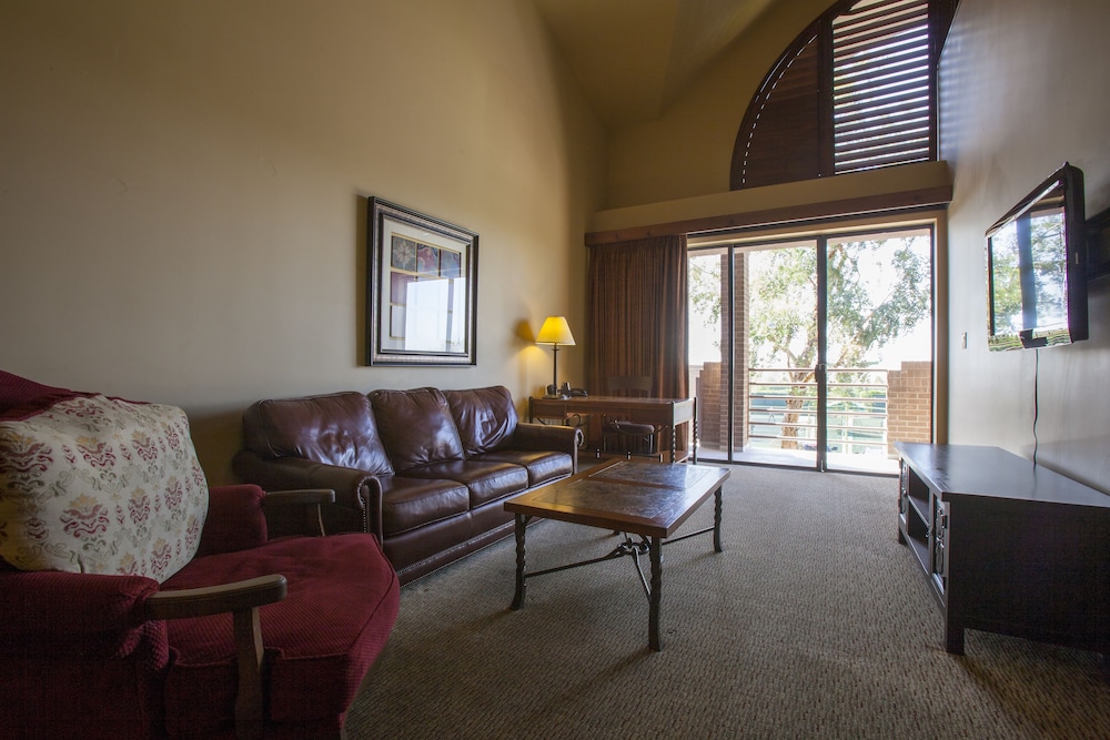 Ventana Canyon Club and Lodge 29/53