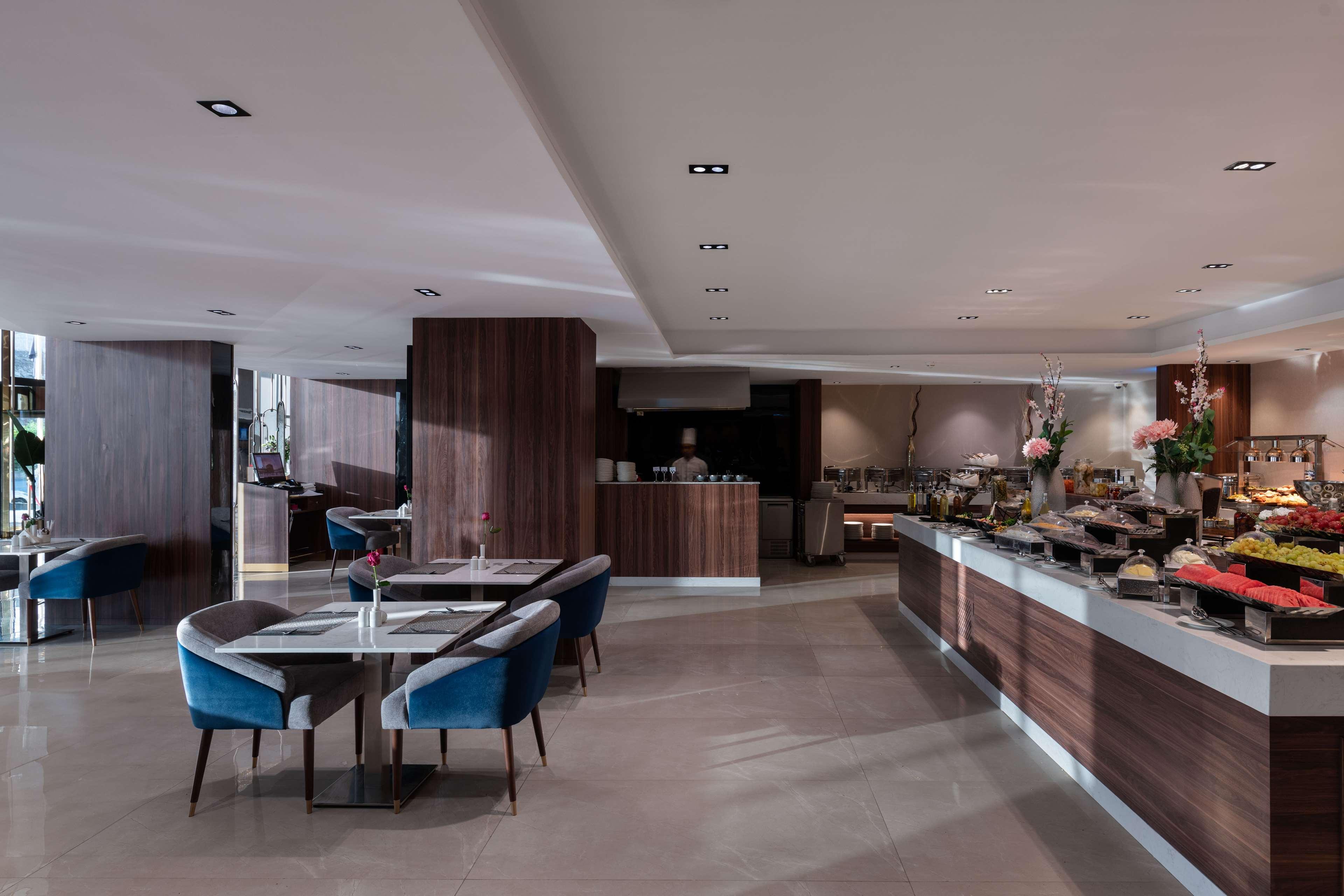 فندق وارويك الطائف(Warwick Al Taif Hotel) 24/28