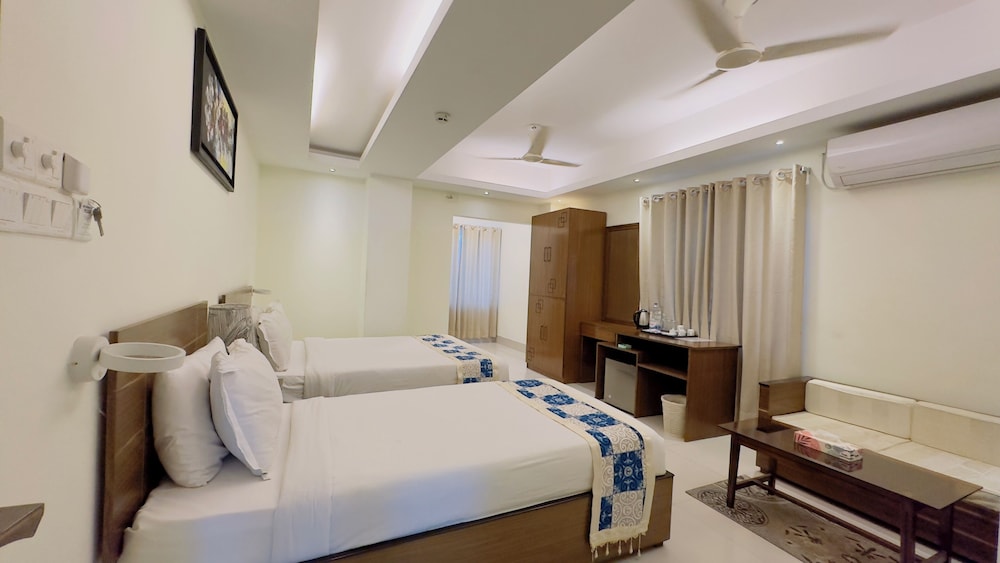 Hotel The Grand Hyatt Dhaka 26/42
