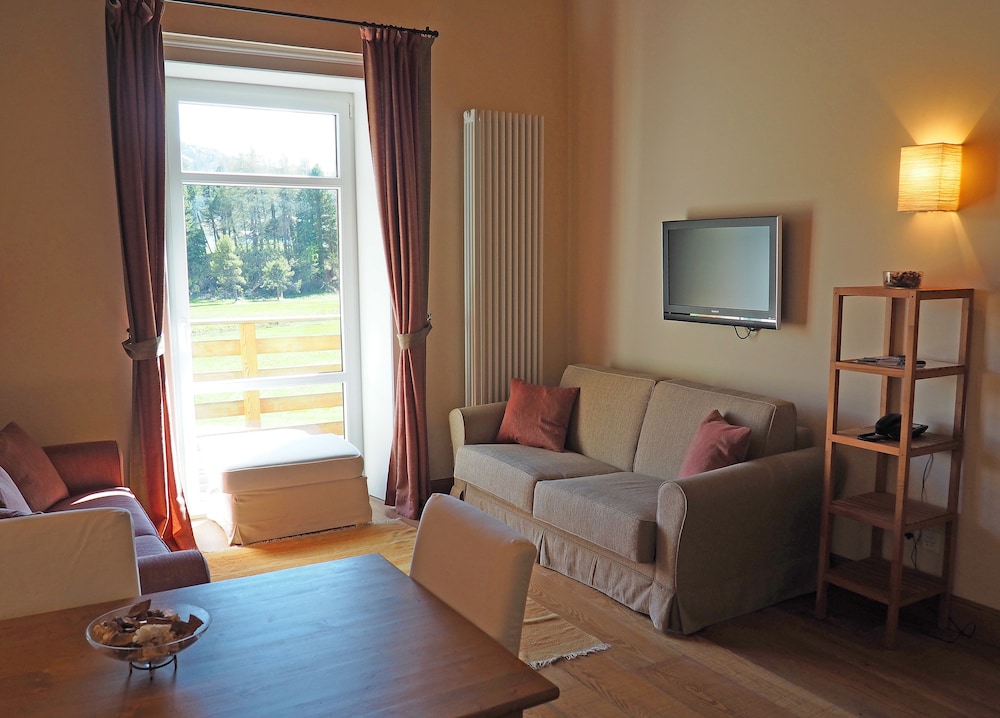 Maloja Palace 50/55
