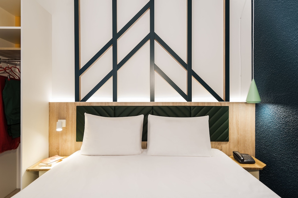 Ibis Styles Rouen Val-de-Reuil 33/78