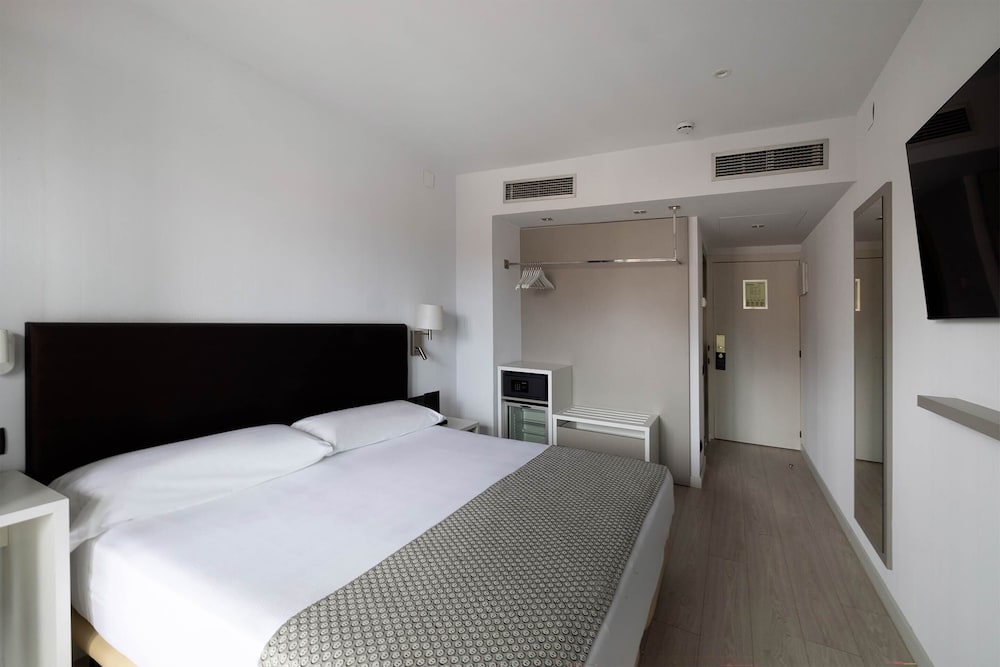 Catalonia Albeniz Hotel 15/55