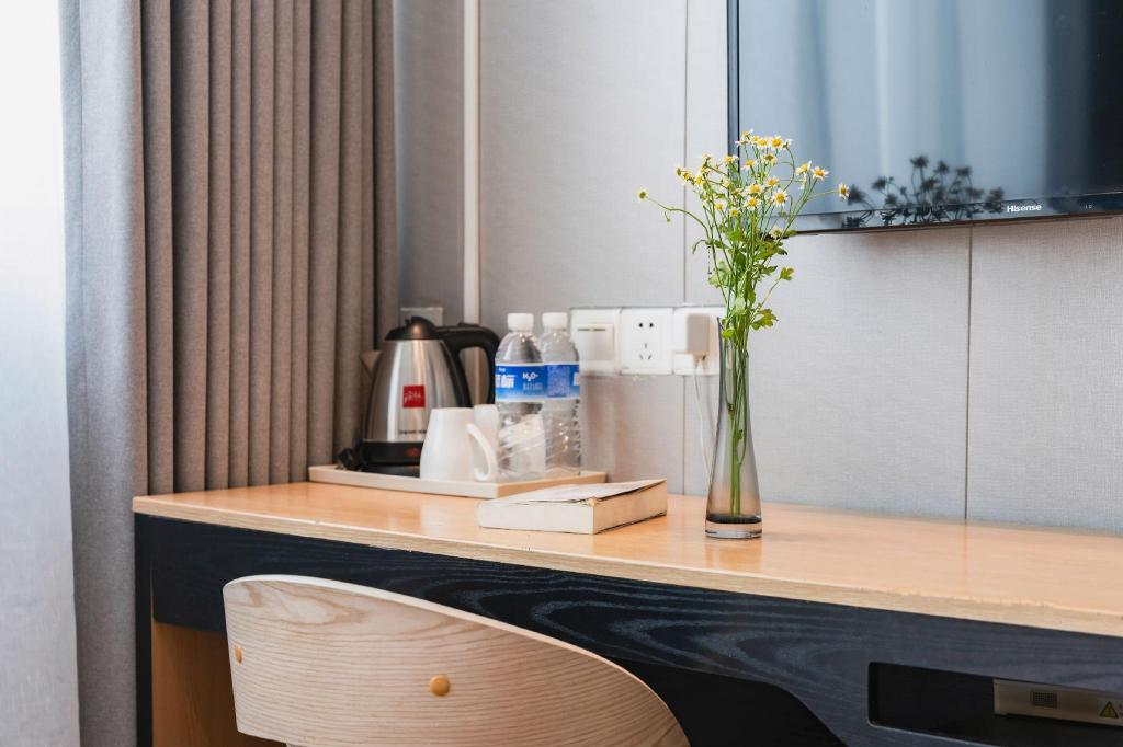 Thank Inn Plus Hotel Shanghai Songjiang District Yexie Town Yexingong Road 4/42