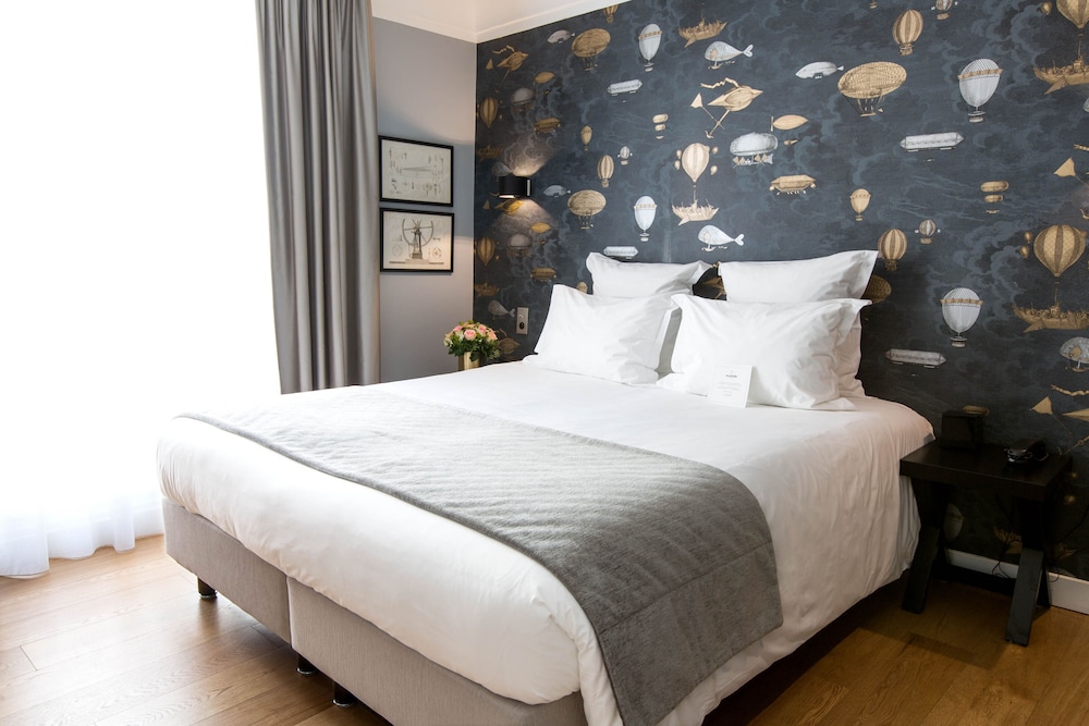 ELEGANT, DOUBLE BED, BALCONY