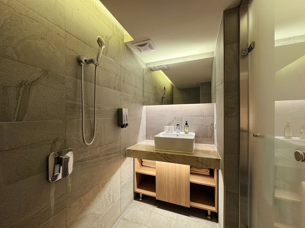 Goodmore Hotel Shida 38/40