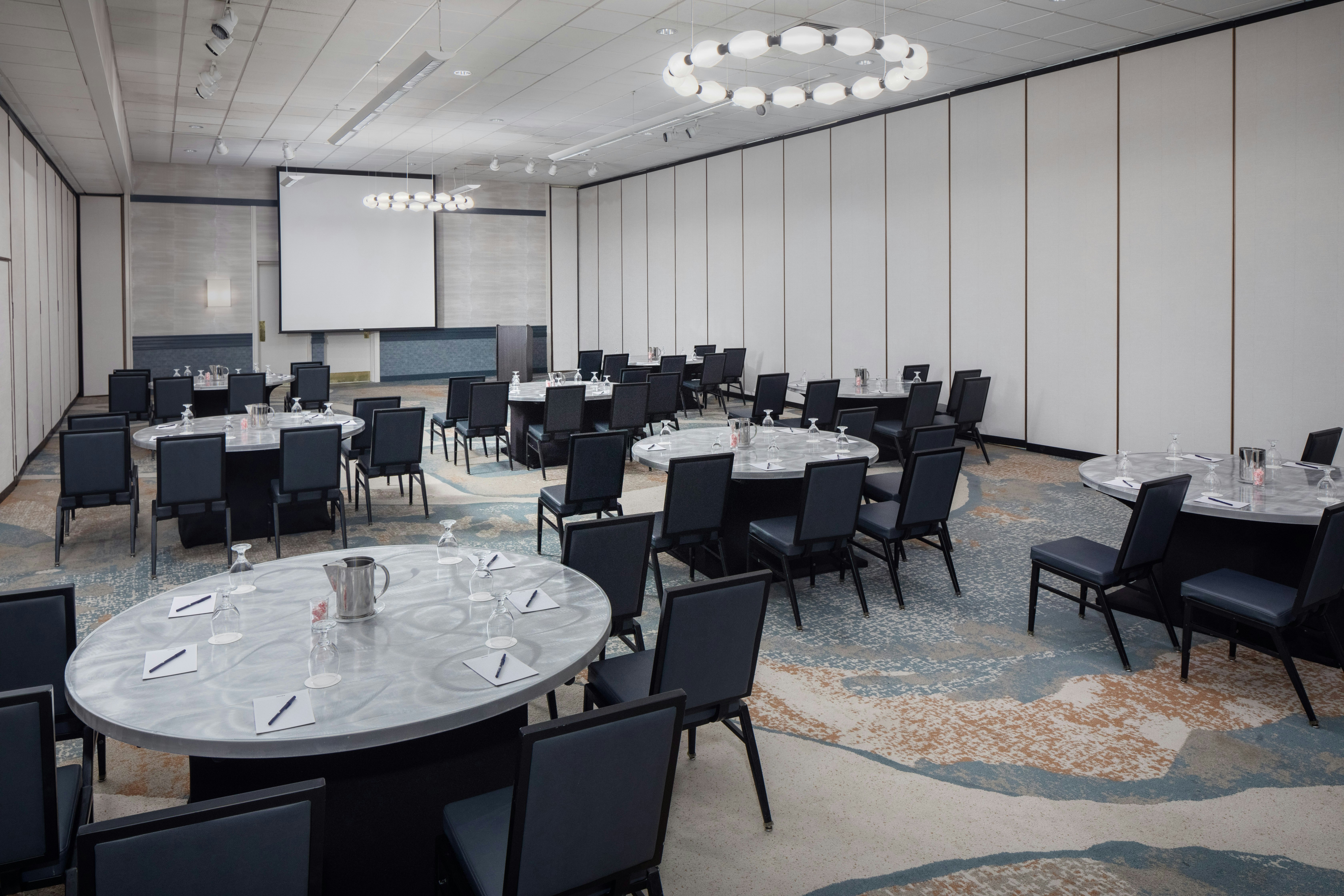 Doubletree By Hilton Hotel Boston-Andover 27/33