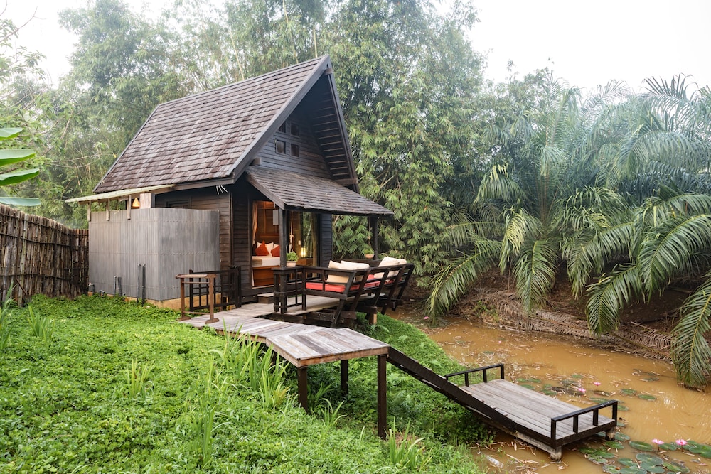 RAI SAENG ARUN RESORT 43/50