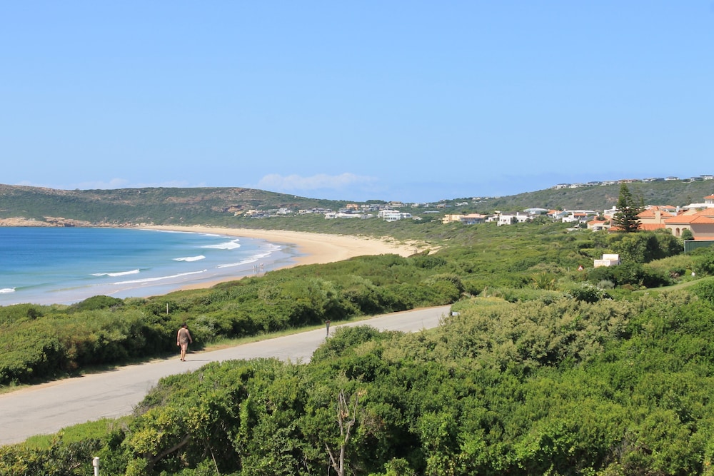 The Robberg Beach Lodge 64/73