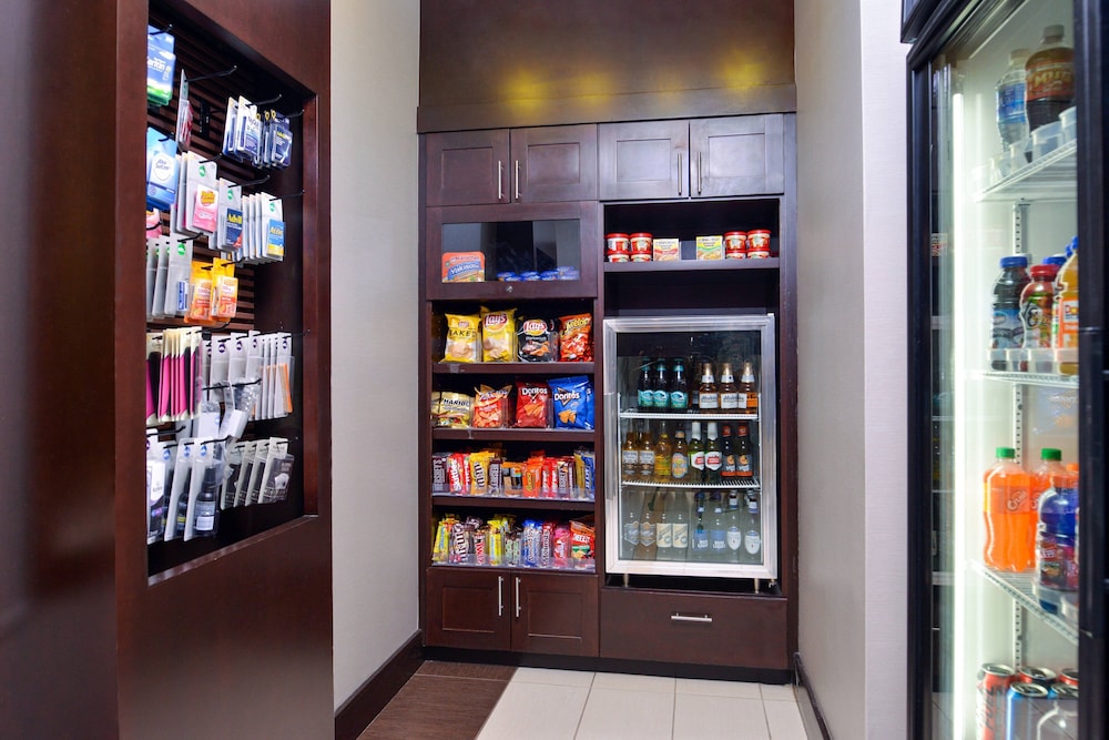 Residence Inn Coralville 33/44