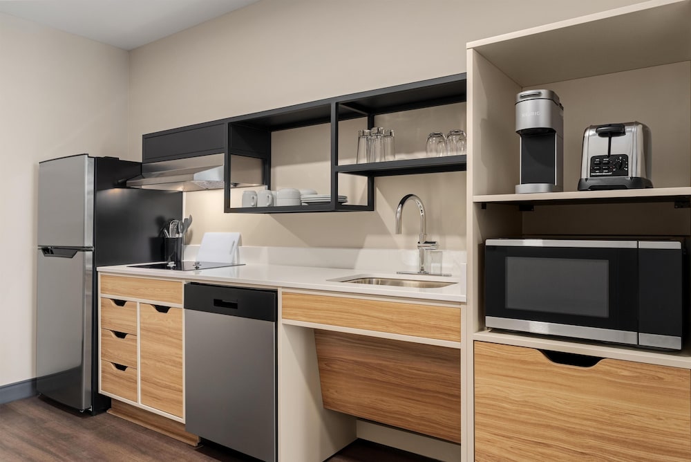 LivSmart Studios by Hilton Columbia Greystone 30/41