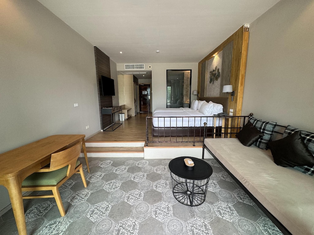 La Isla Pranburi Beach Resort 21/50