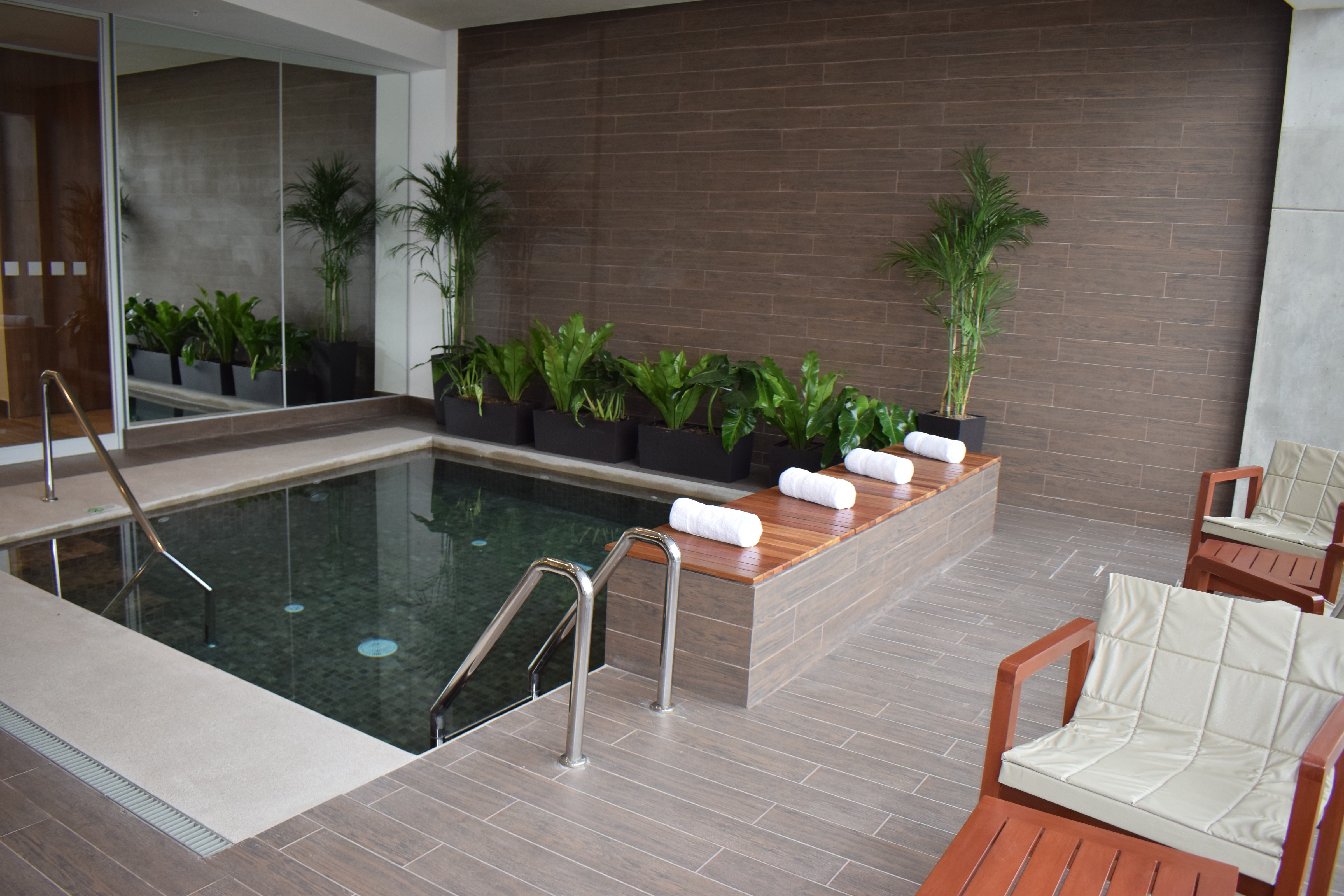 Holiday Inn Lima Airport 13/50