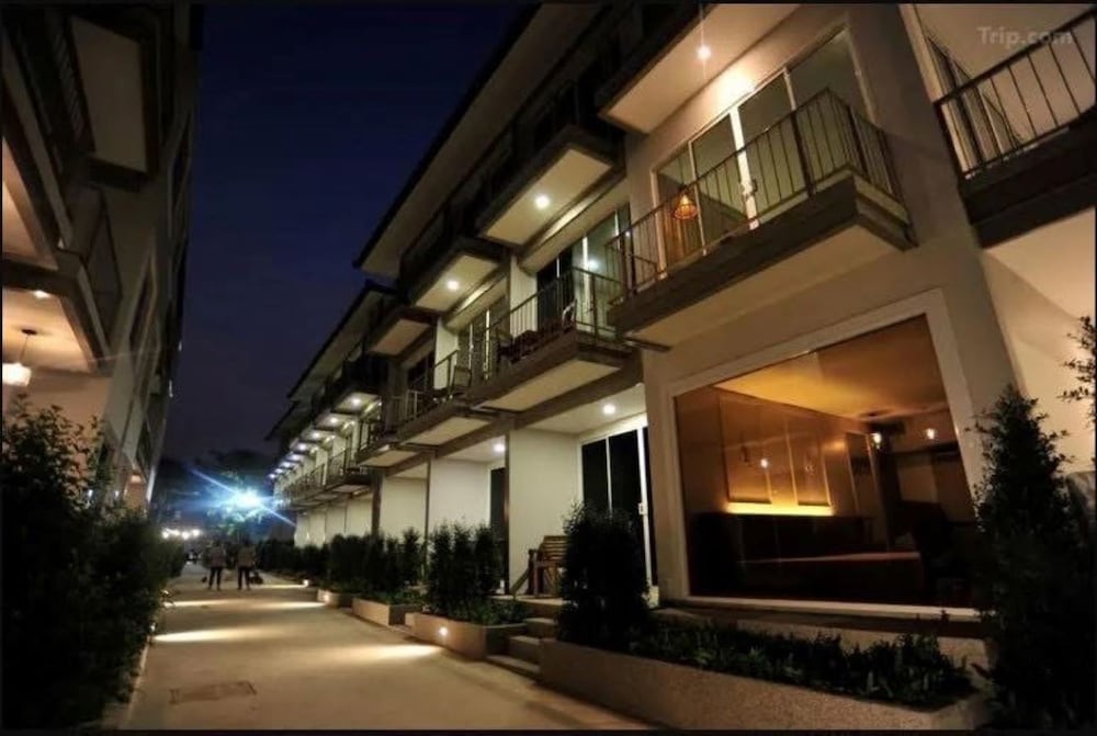 Combo Beach Hotel Samui 1/49