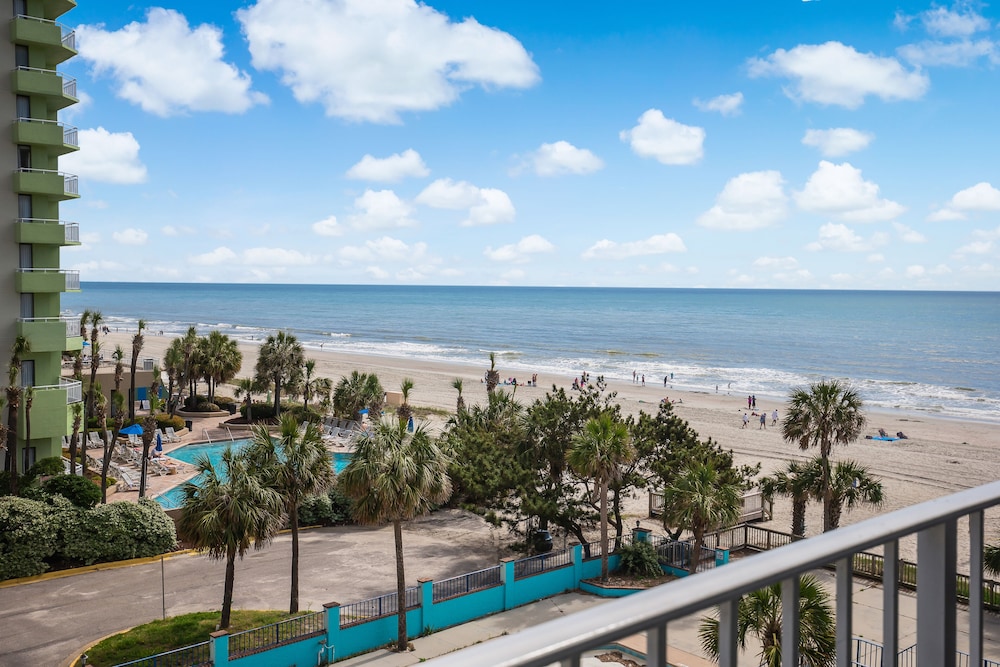 Blu Atlantic Oceanfront Hotel Suites 53/59