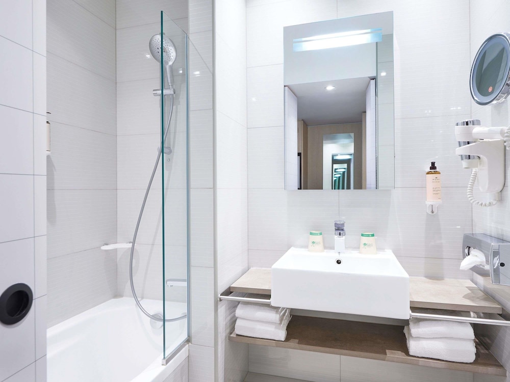Hotel Mercure Paris 15 Porte De Versailles 60/63
