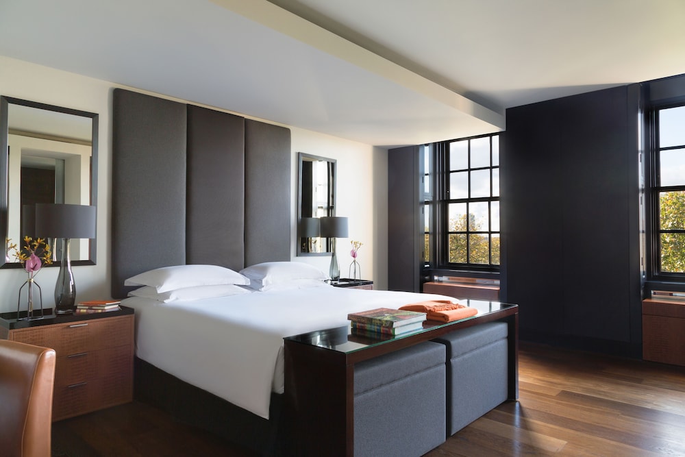 Grosvenor House Suites 10/41