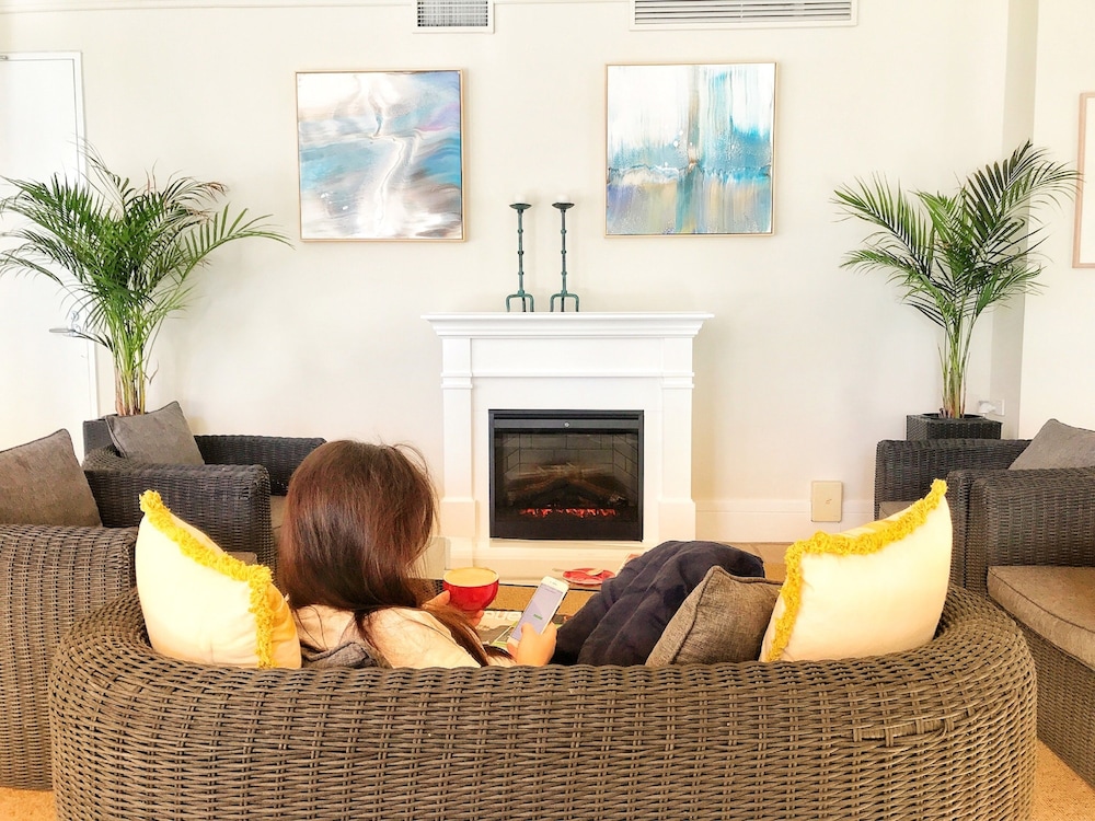 PORTSEA VILLAGE RESORT 58/69