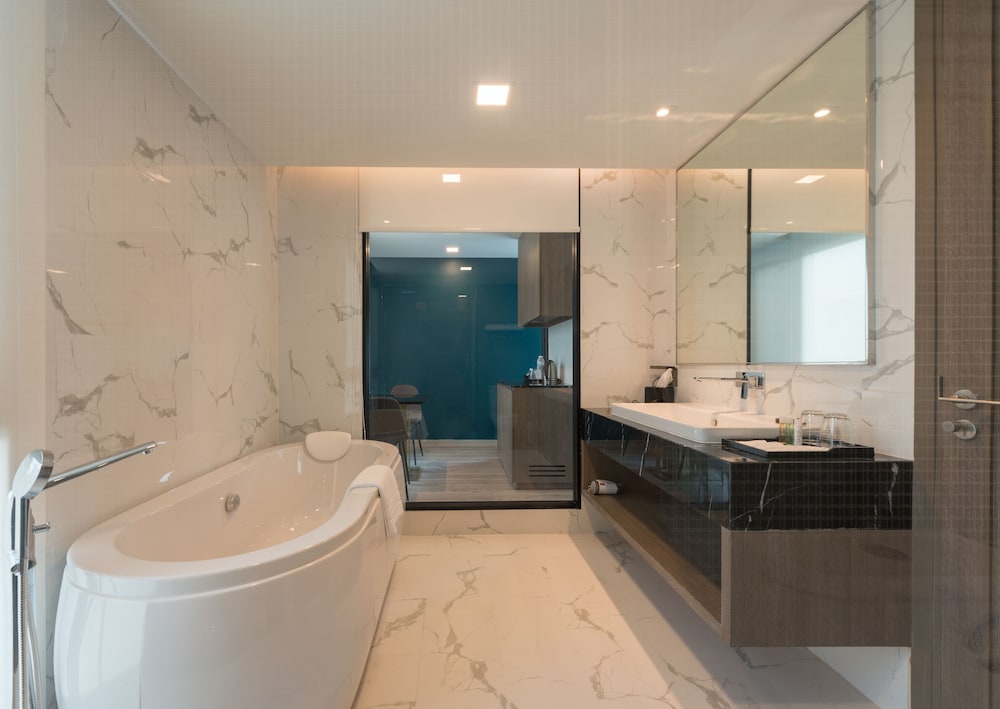 MAVEN BANGKOK HOTEL 26/31