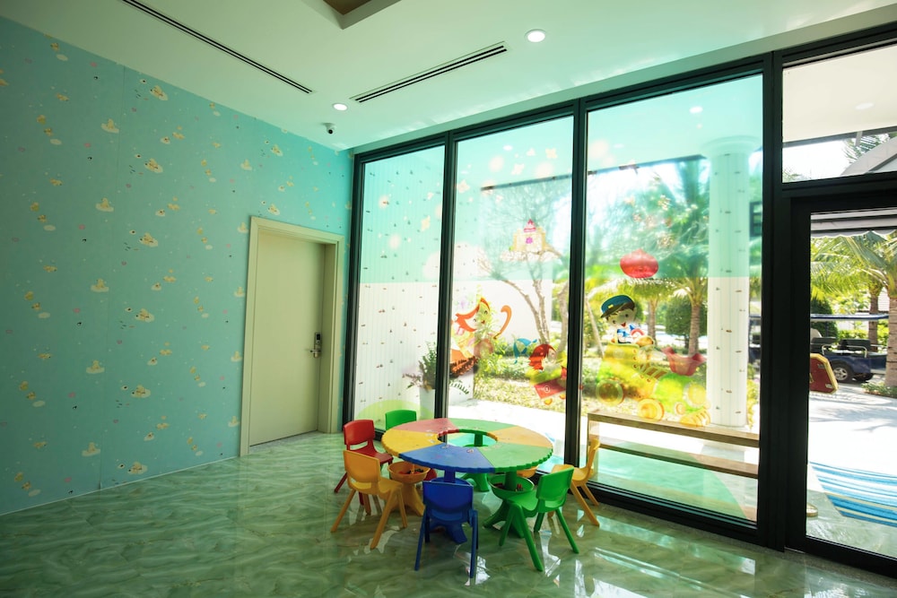 Diamond Bay Condotel Resort Nha Trang 67/77