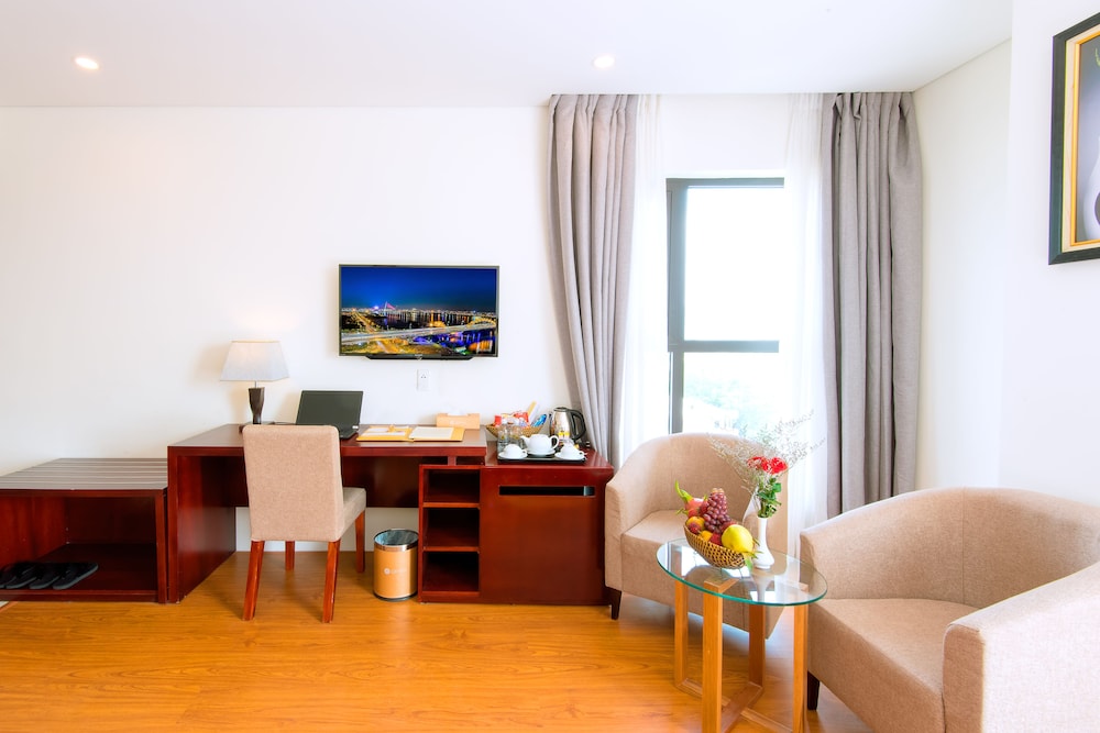 Gemma Hotel 49/63