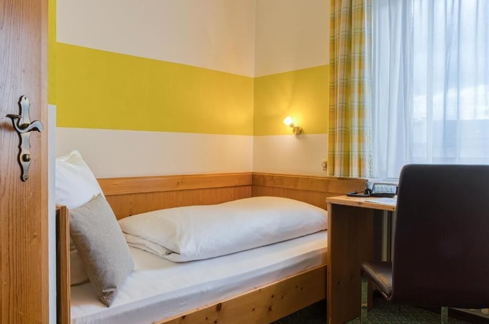 Centro Hotel Sautter 18/63