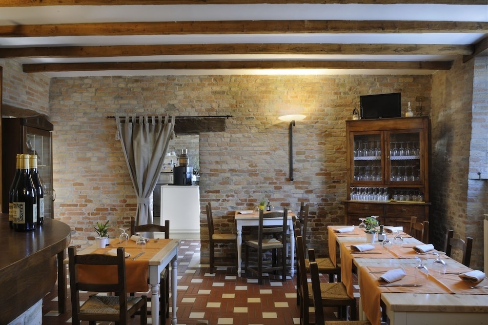 Albergo Diffuso Borgo Montemaggiore 50/63