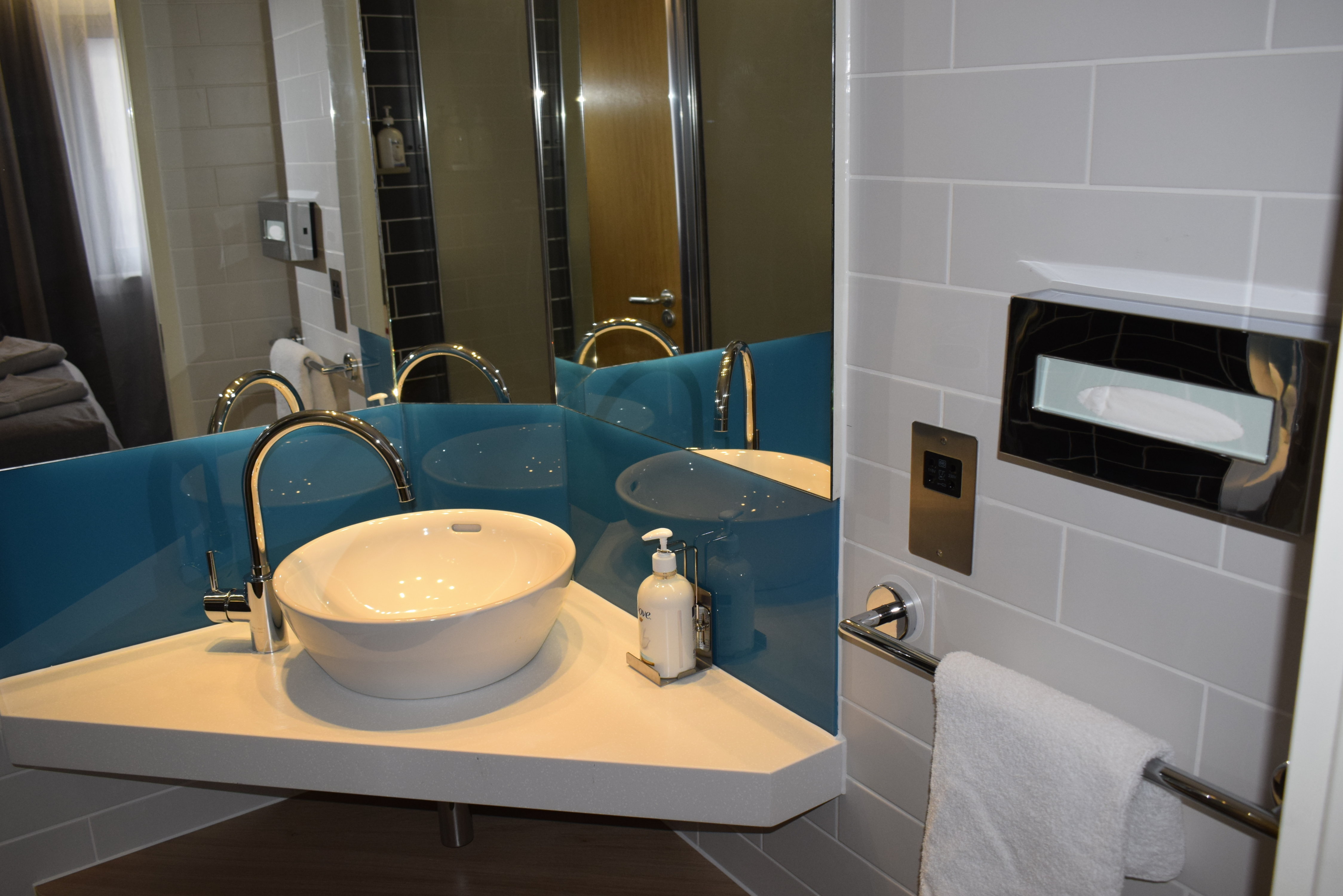 Holiday Inn Express London Croydon 49/50