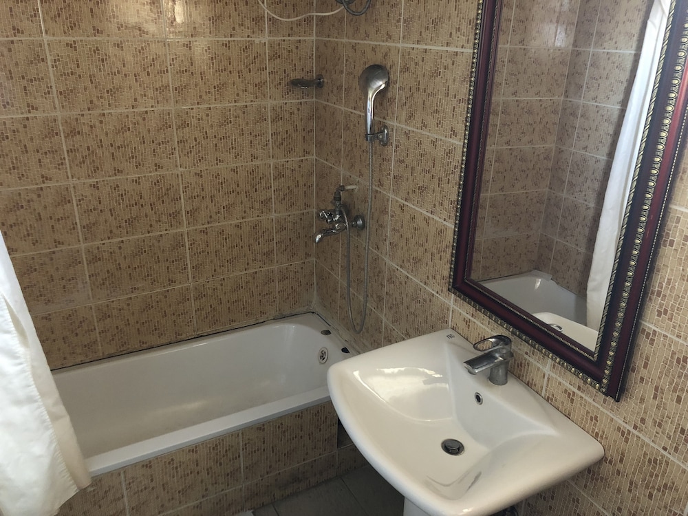 Virginrose Resorts 31/37