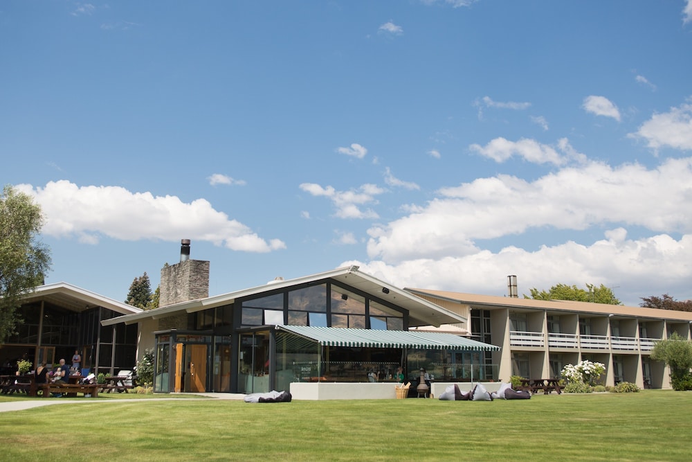 Wanaka Hotel 2/37