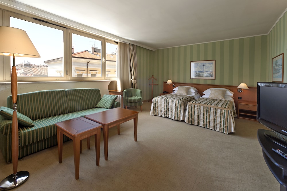 Grand Hotel Bonavia 56/74