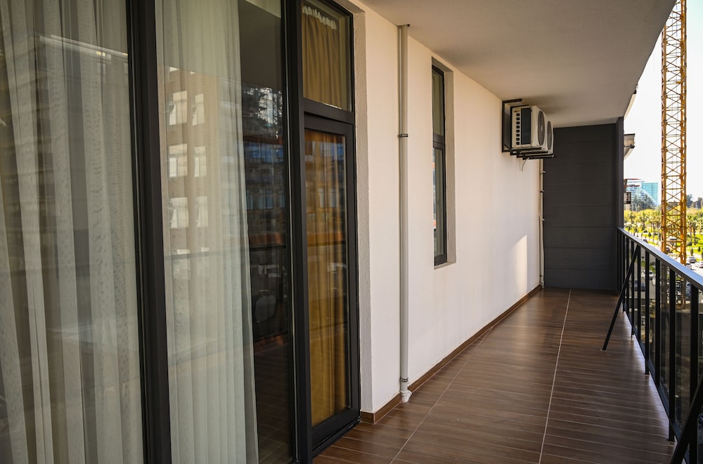 New Wave Apart Hotel 23/31