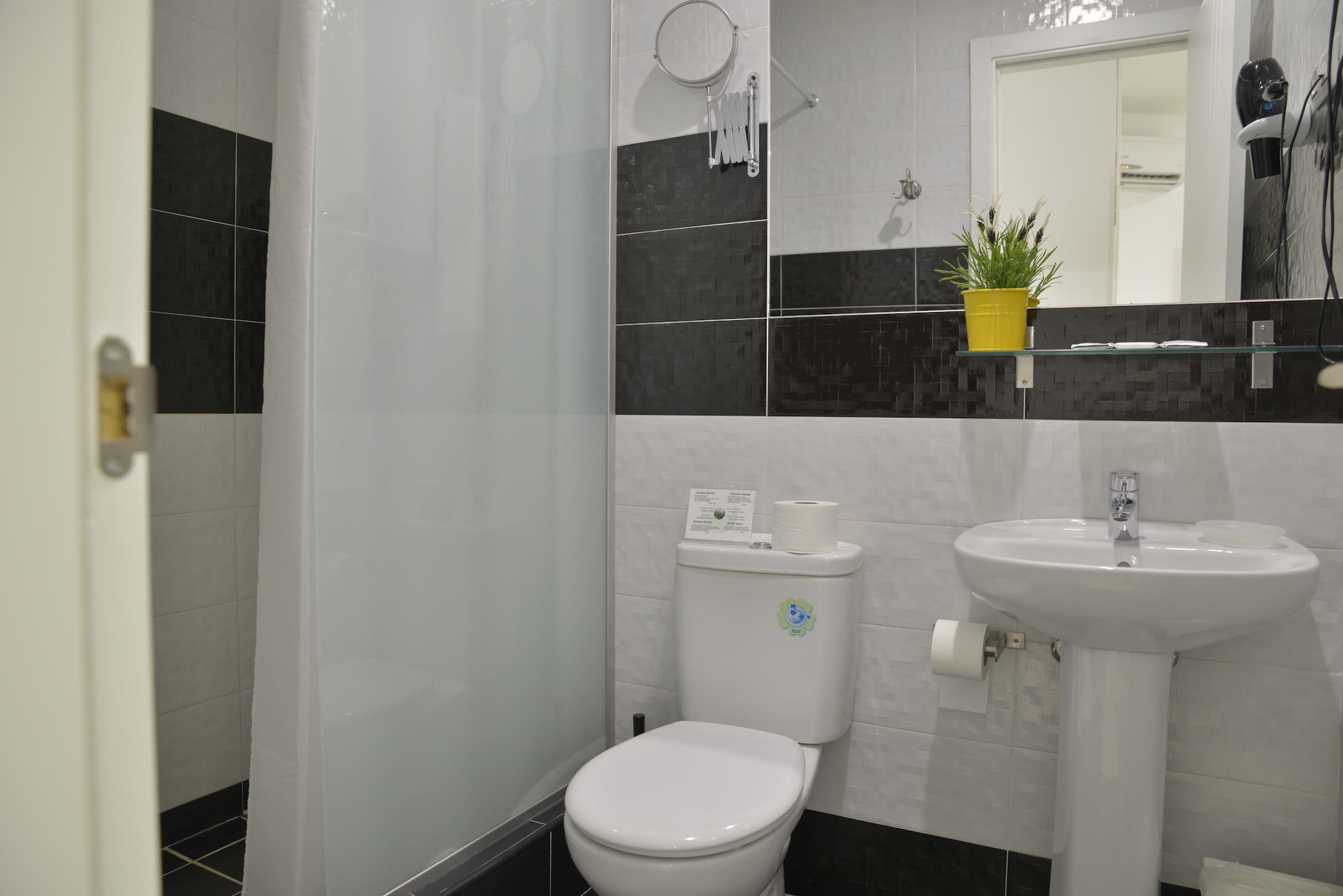 PANORAMIC, DOUBLE BED, CITY VIEW