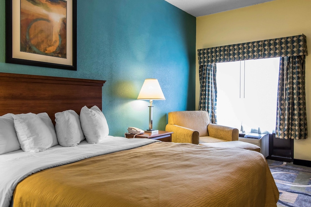 Baymont by Wyndham Memphis I-40 6/17